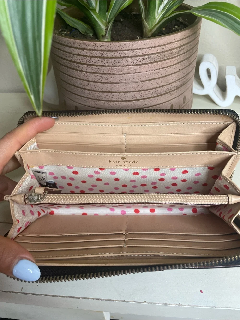 kate spade Black Pebbled Leather Zip Wallet with Gold Logo